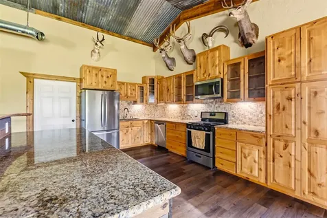 911 N Avenue C Olney TX 76374