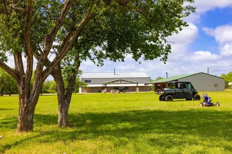 911 N Avenue C Olney TX 76374