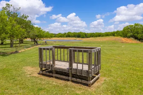 911 N Avenue C Olney TX 76374