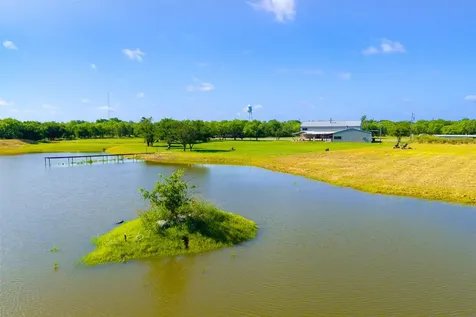 911 N Avenue C Olney TX 76374