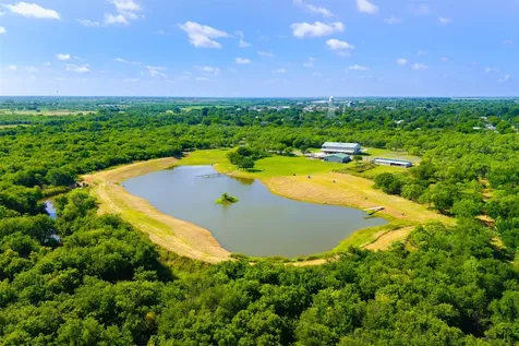 911 N Avenue C Olney TX 76374