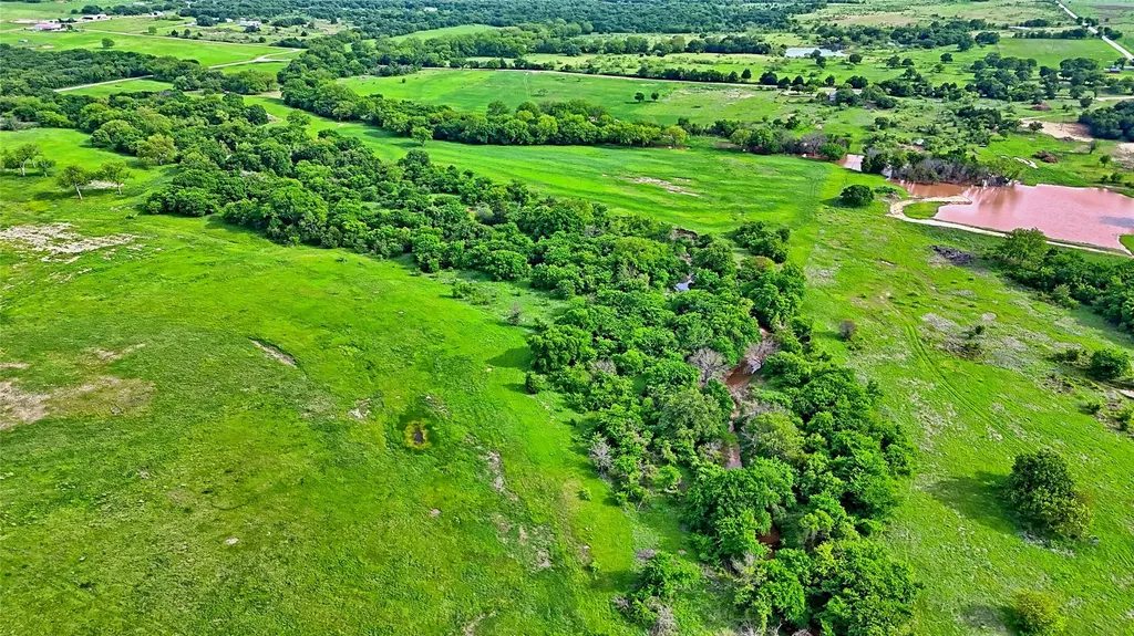 000 Longbranch Nocona TX 76255