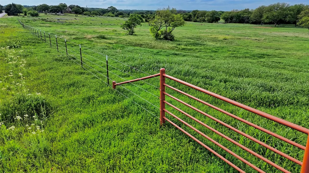 000 Longbranch Nocona TX 76255