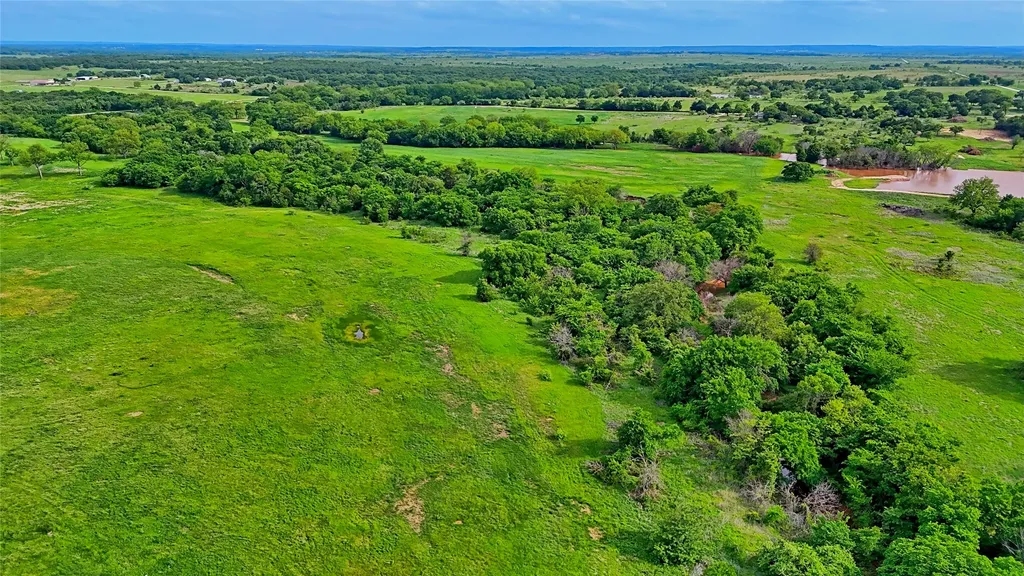 000 Longbranch Nocona TX 76255