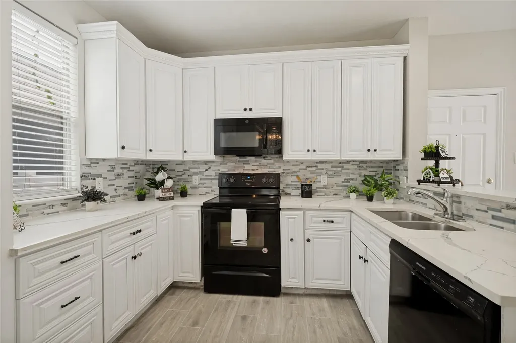9822 Walnut Hill Drive Providence Village TX 76227