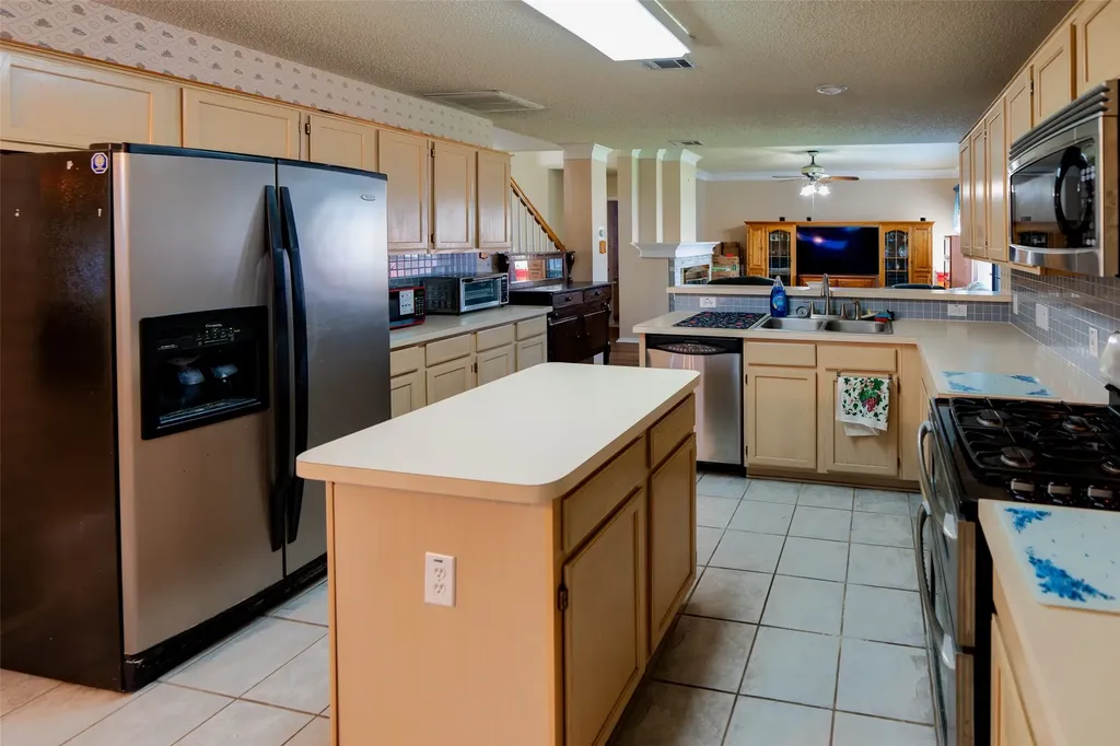 726 Spring Mills Road Mesquite TX 75181