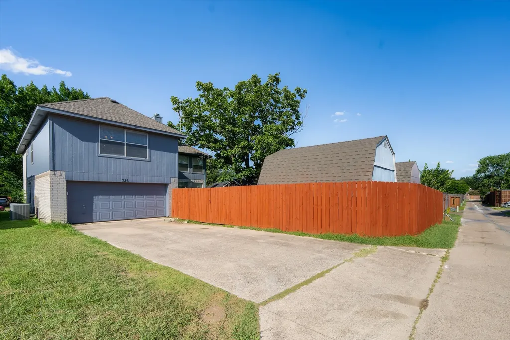 726 Spring Mills Road Mesquite TX 75181