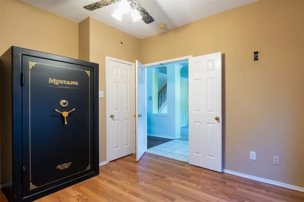 726 Spring Mills Road Mesquite TX 75181