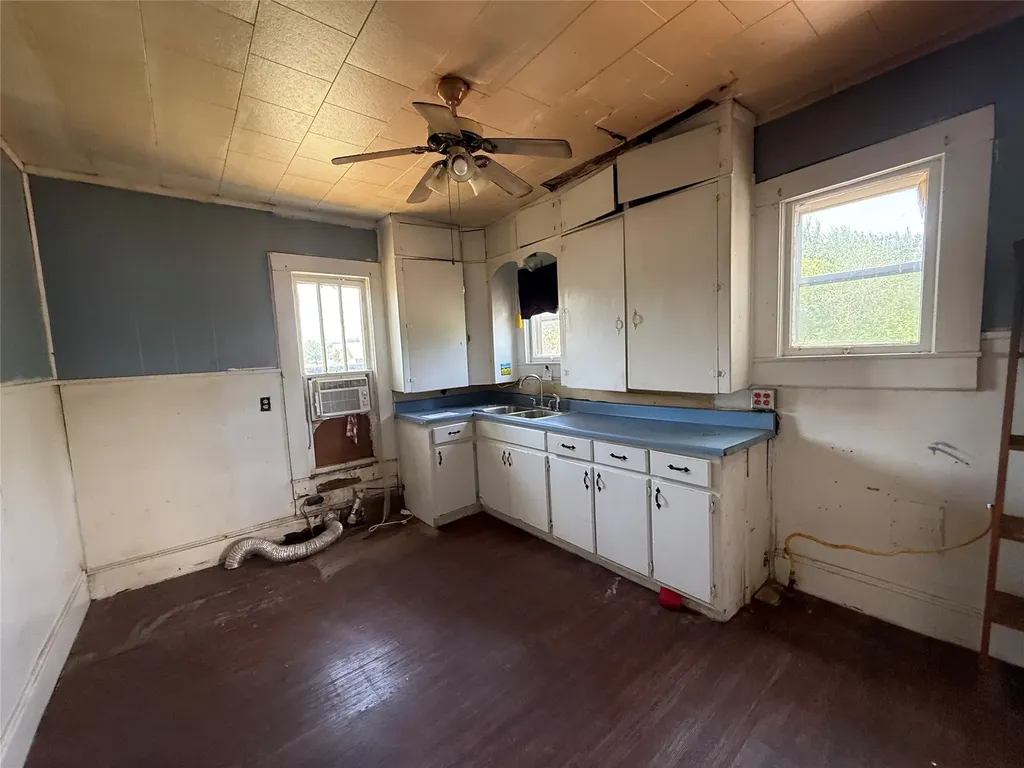 1008 Church Sulphur Springs TX 75482