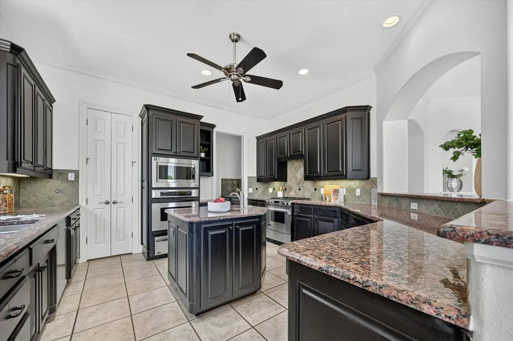6308 Estates Lane Fort Worth TX 76137