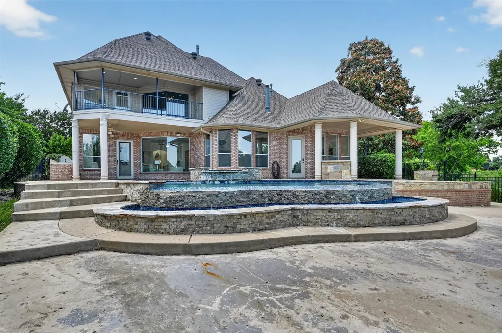6308 Estates Lane Fort Worth TX 76137