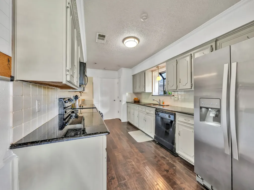 2500 Stonemoss Drive Plano TX 75075