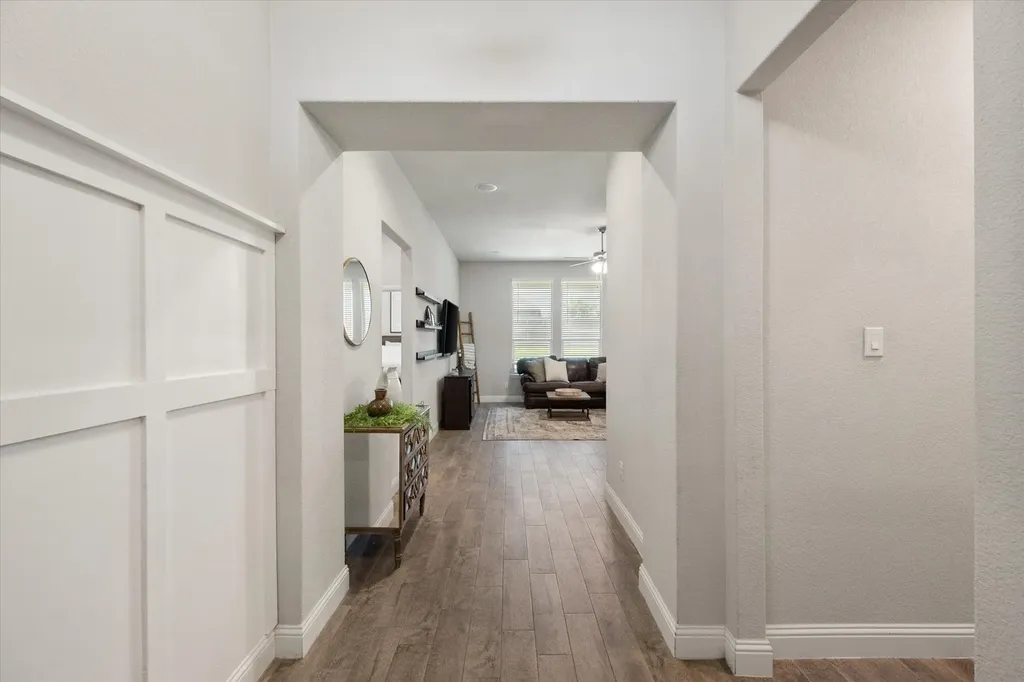 5600 Log Cabin Court Midlothian TX 76065
