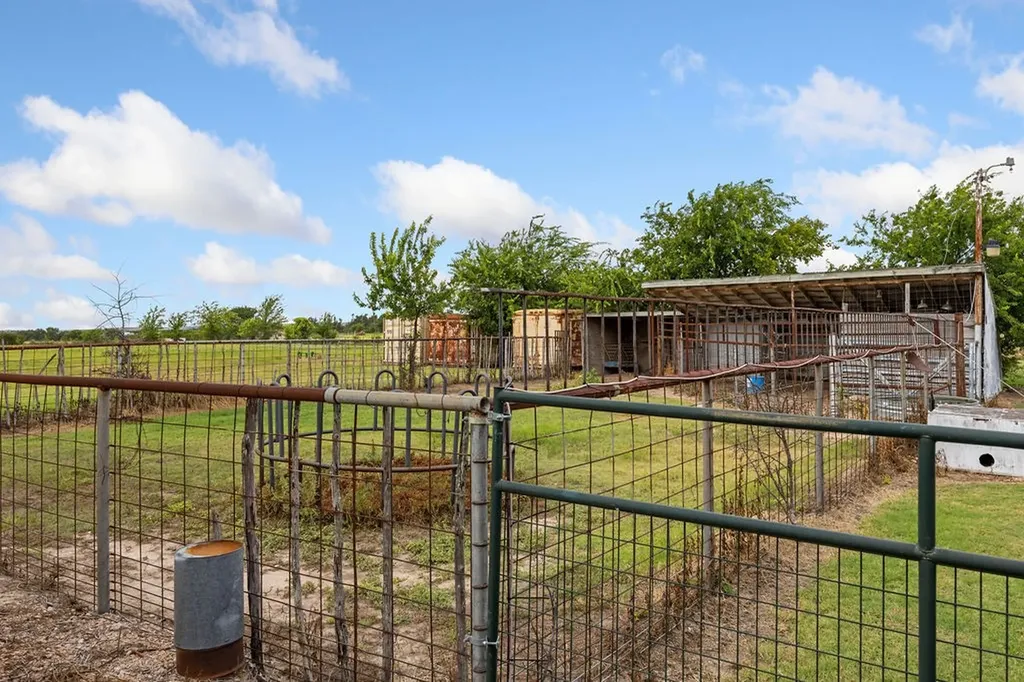 6550 Veal Station Road Weatherford TX 76085