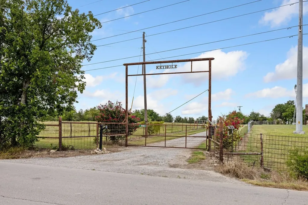 6550 Veal Station Road Weatherford TX 76085