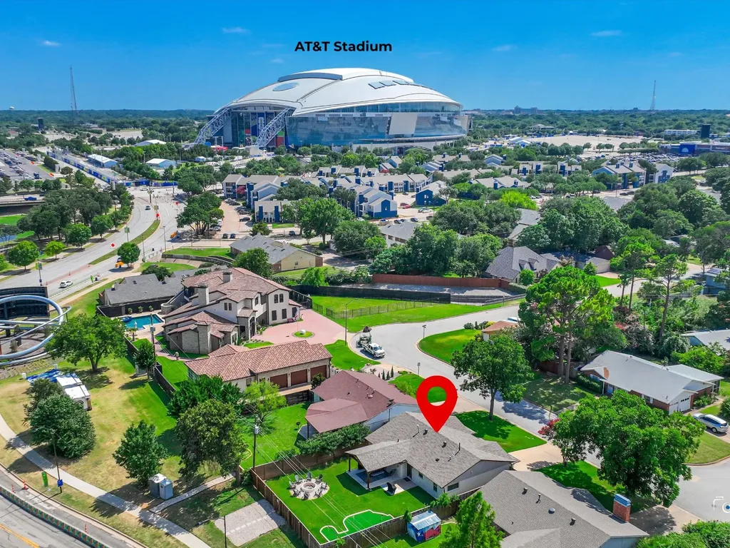 1305 Willowbrook Street Arlington TX 76011