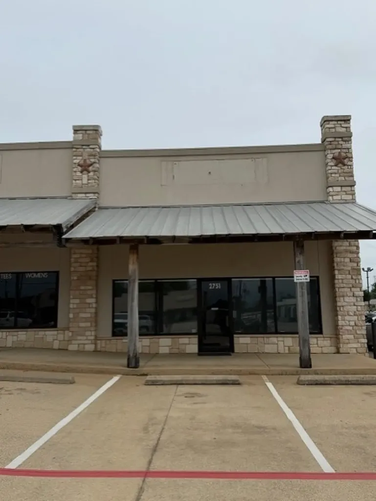 2751 E Price Street Paris TX 75460