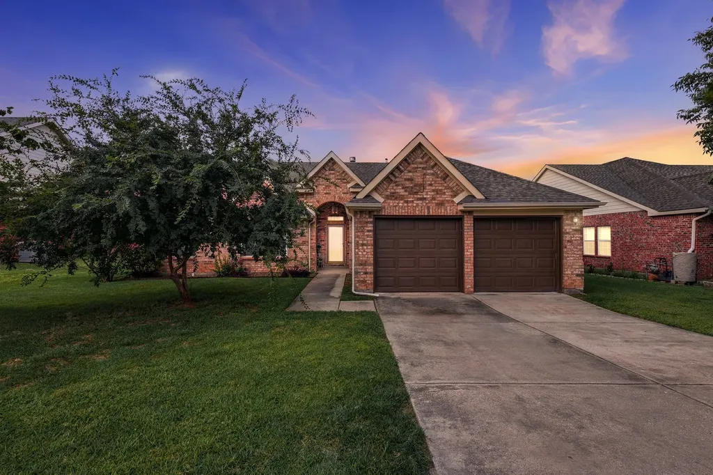 3505 Mustang Drive Denton TX 76210