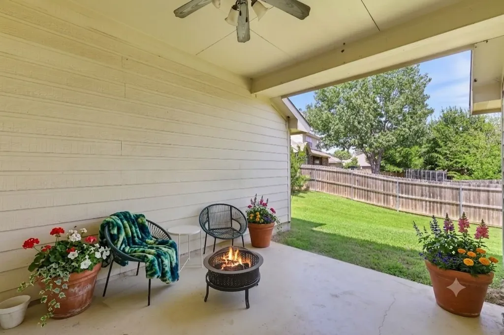 3505 Mustang Drive Denton TX 76210
