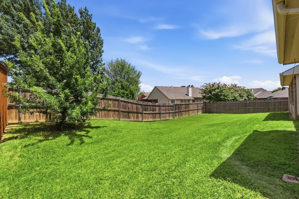 3505 Mustang Drive Denton TX 76210