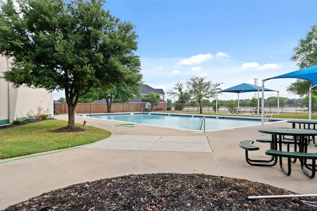 3505 Mustang Drive Denton TX 76210