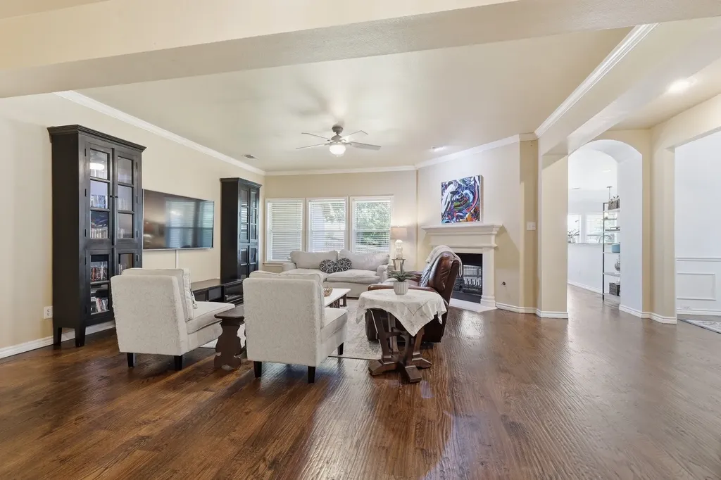 3505 Mustang Drive Denton TX 76210