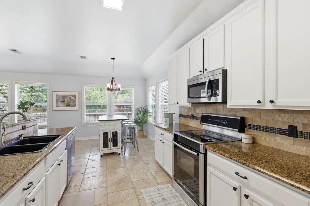 3505 Mustang Drive Denton TX 76210