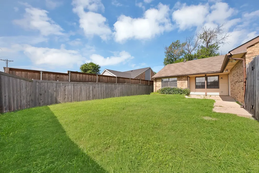 7000 Curry Drive The Colony TX 75056