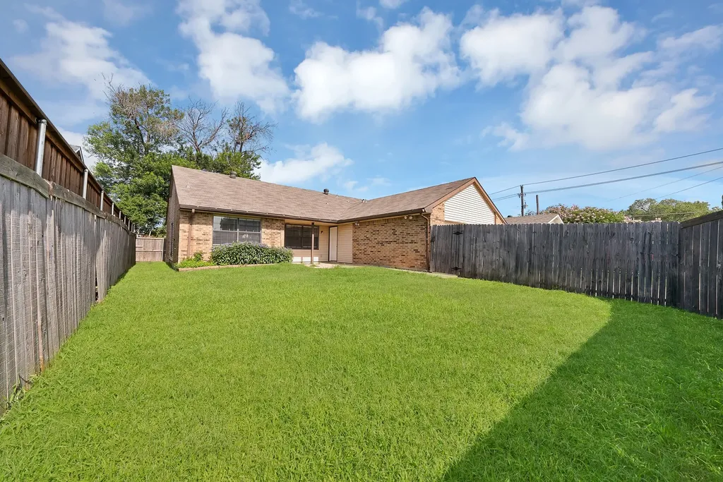 7000 Curry Drive The Colony TX 75056
