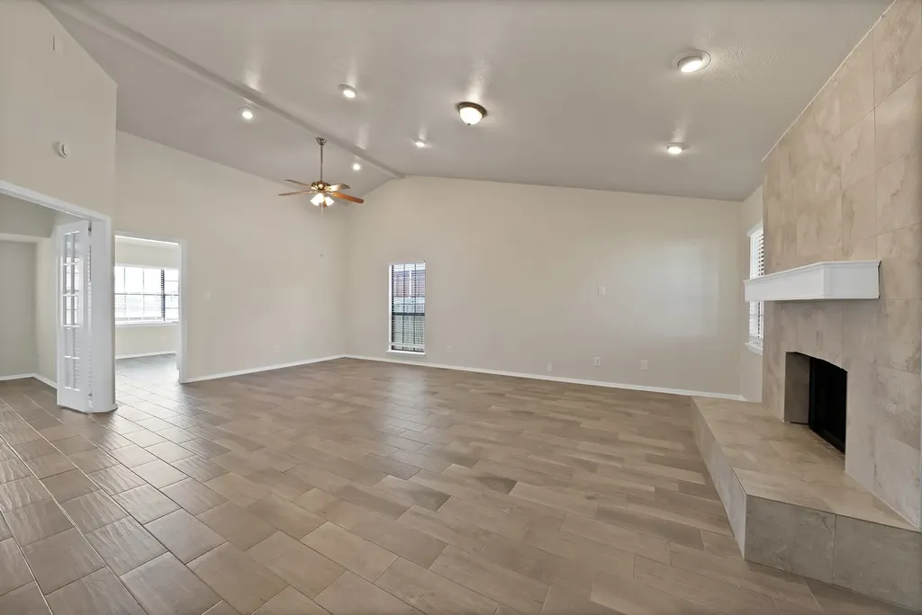 7000 Curry Drive The Colony TX 75056