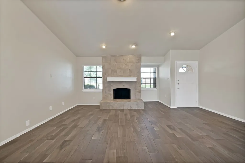 7000 Curry Drive The Colony TX 75056