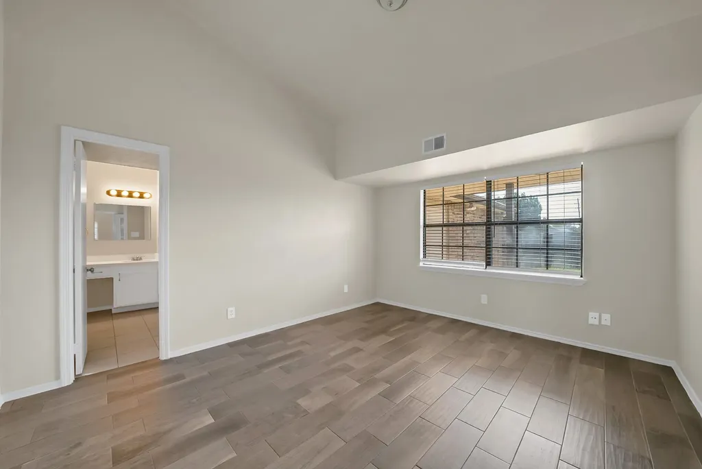 7000 Curry Drive The Colony TX 75056