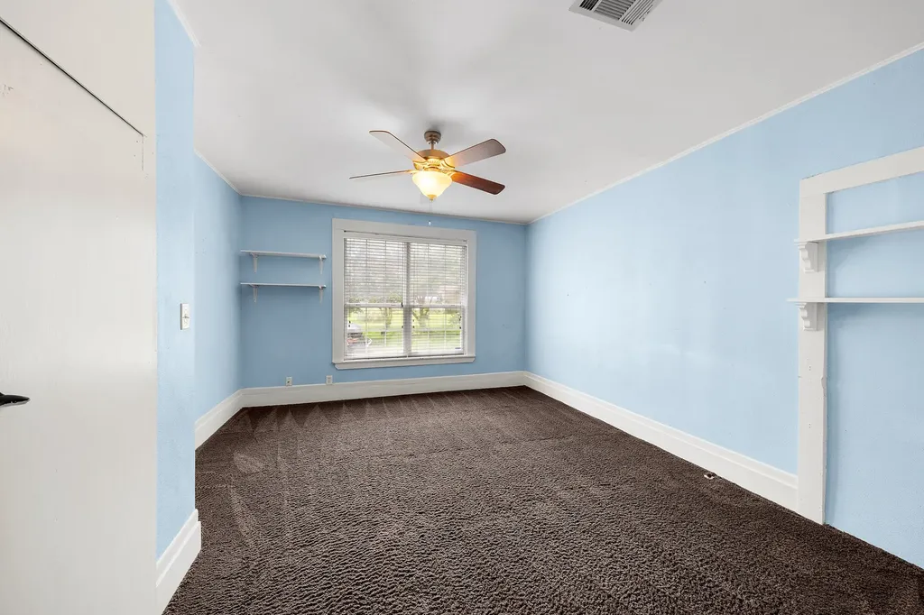 1301 Locust Street Commerce TX 75428