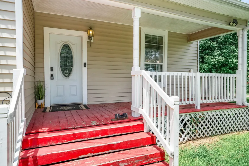 1301 Locust Street Commerce TX 75428