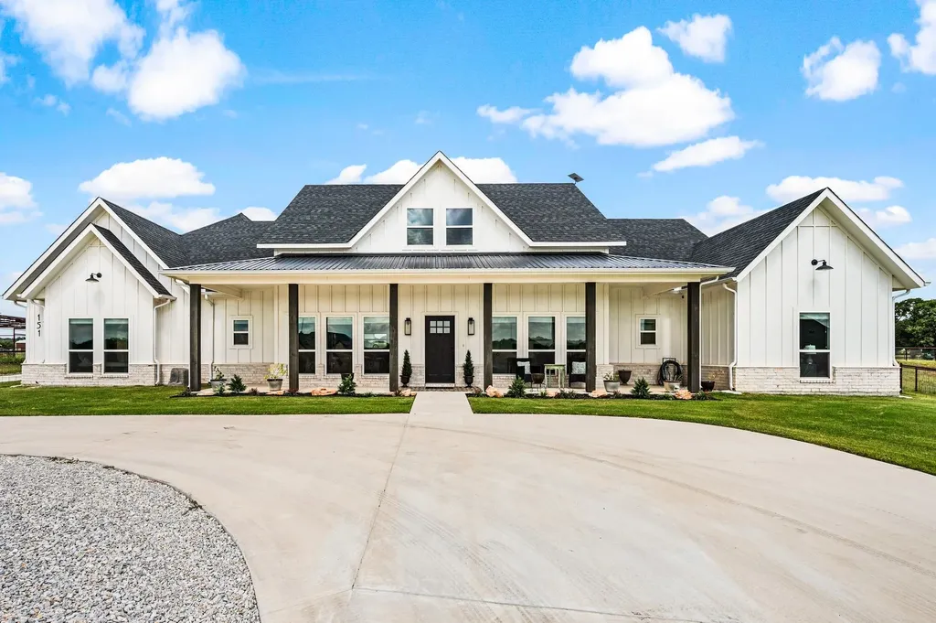 151 Lakota Drive Bridgeport TX 76426