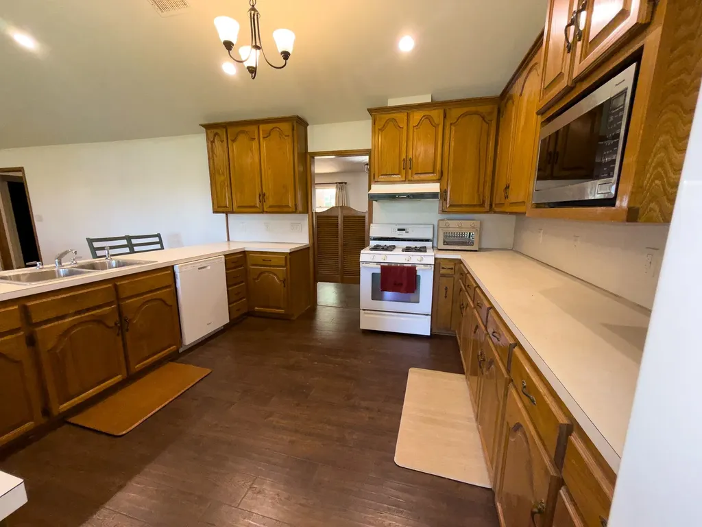 950 County Road 126 Moran TX 76464