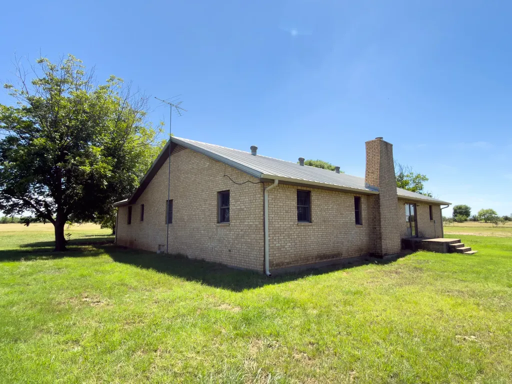 950 County Road 126 Moran TX 76464
