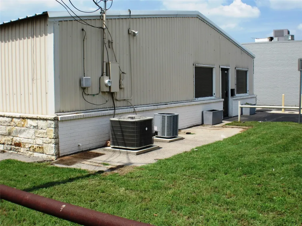 1342 E Us Highway 377 Granbury TX 76048
