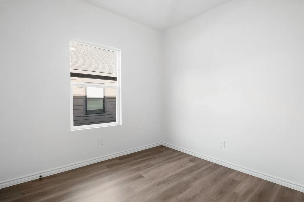 211 W Elm Street Whitewright TX 75491