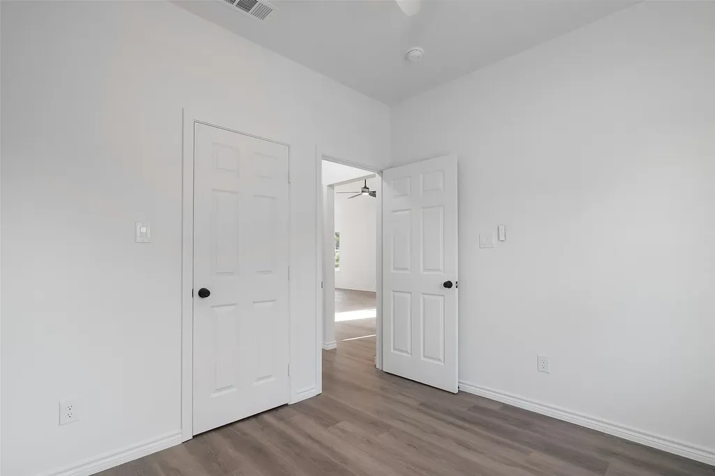 211 W Elm Street Whitewright TX 75491