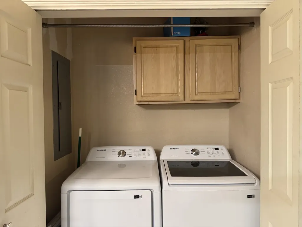 606 Iowa Street Keene TX 76059