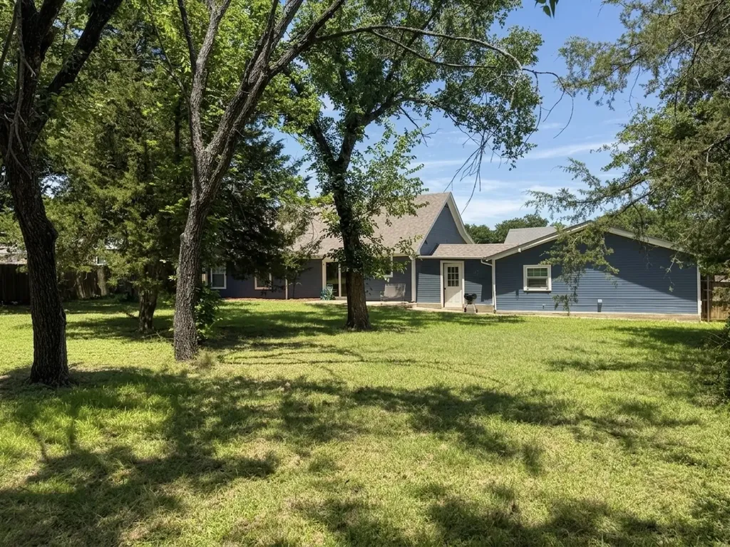 606 Iowa Street Keene TX 76059