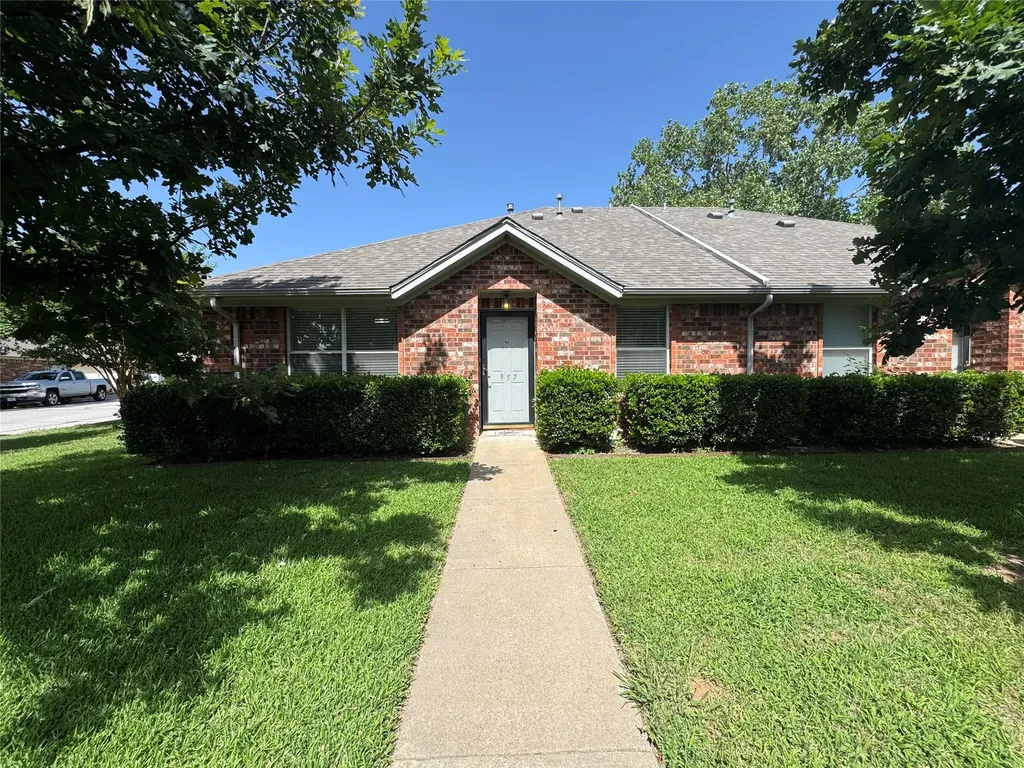 957 Austin Court Weatherford TX 76086