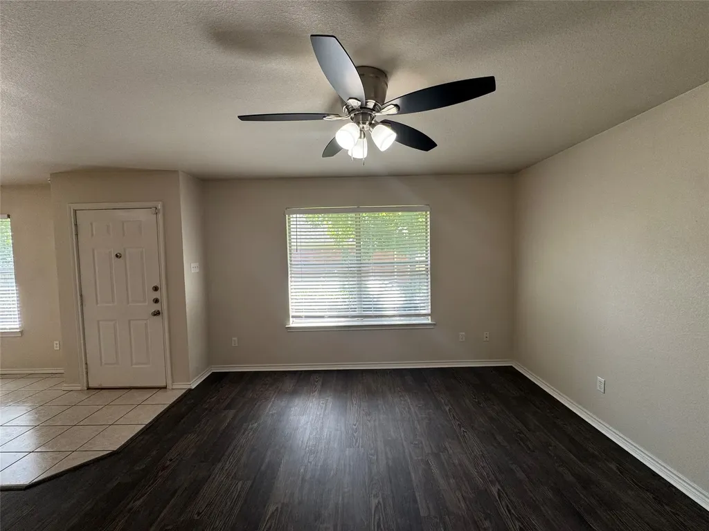 957 Austin Court Weatherford TX 76086