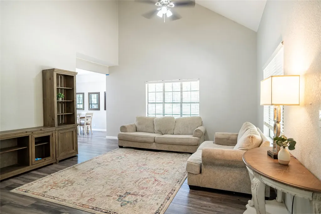 696 Indian Trail Decatur TX 76234