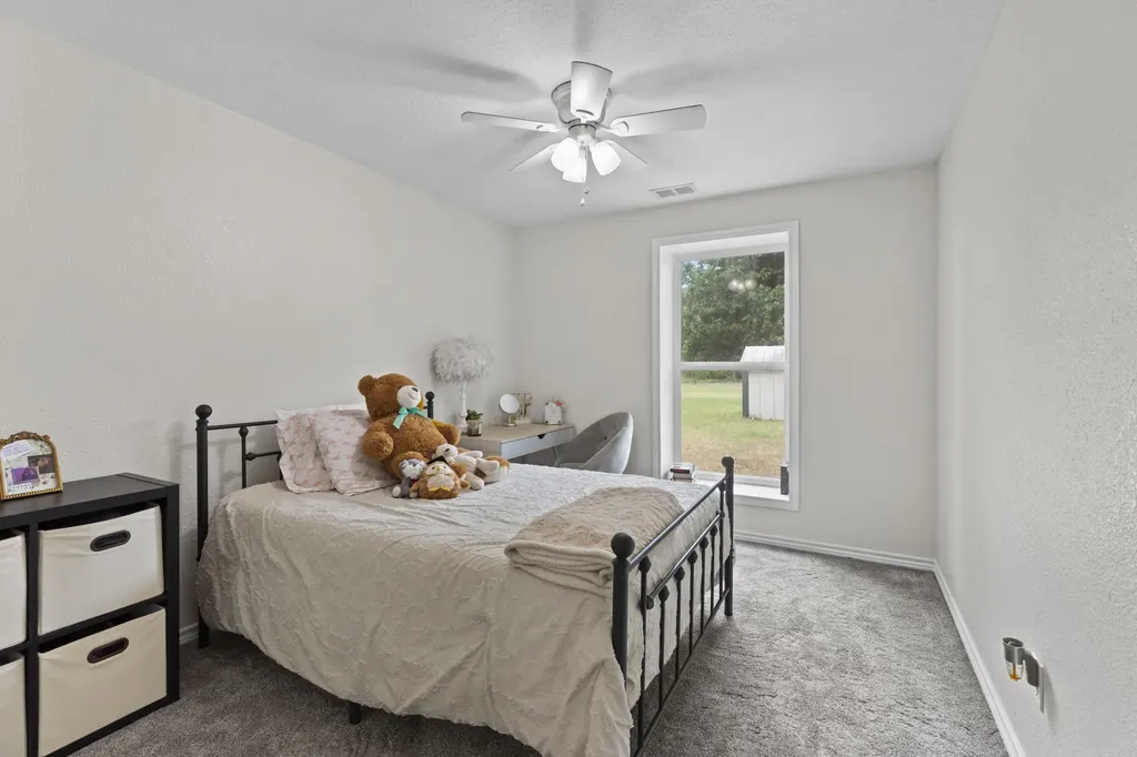 931 Vz County Road 2306 Canton TX 75103