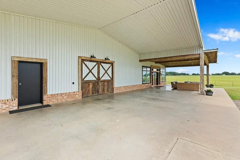 931 Vz County Road 2306 Canton TX 75103