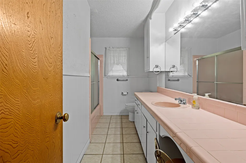 104 N Timberlane Lone Star TX 75668