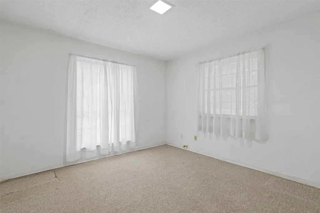 104 N Timberlane Lone Star TX 75668