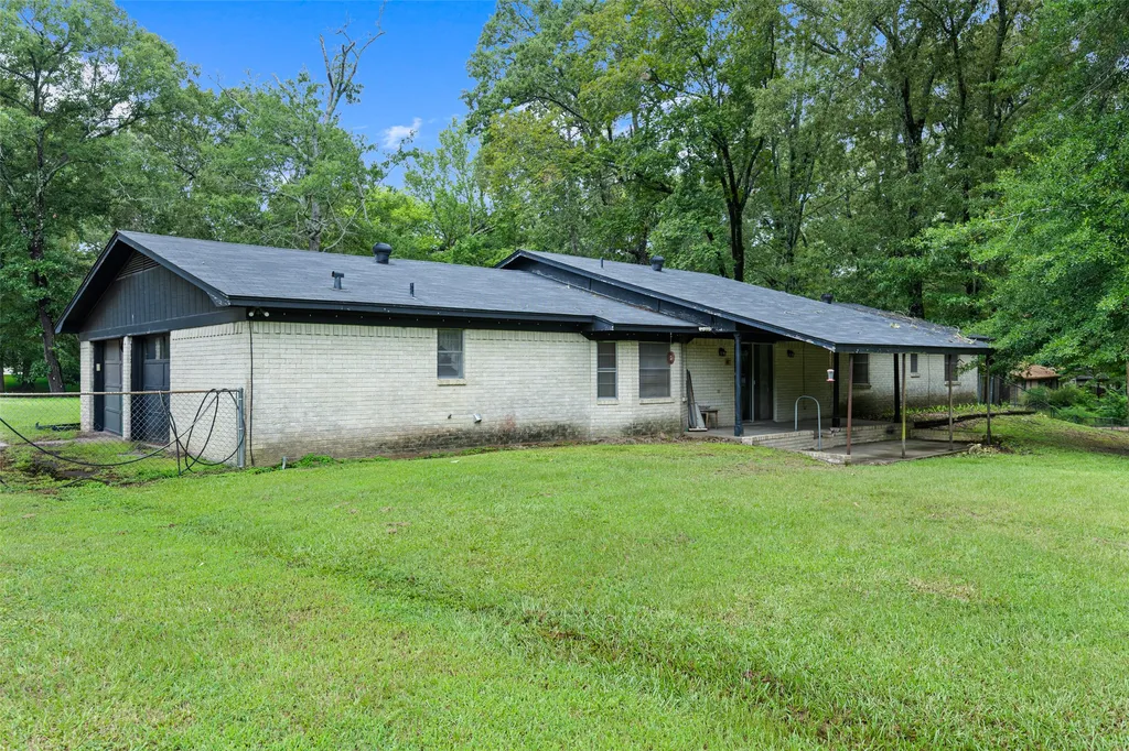104 N Timberlane Lone Star TX 75668